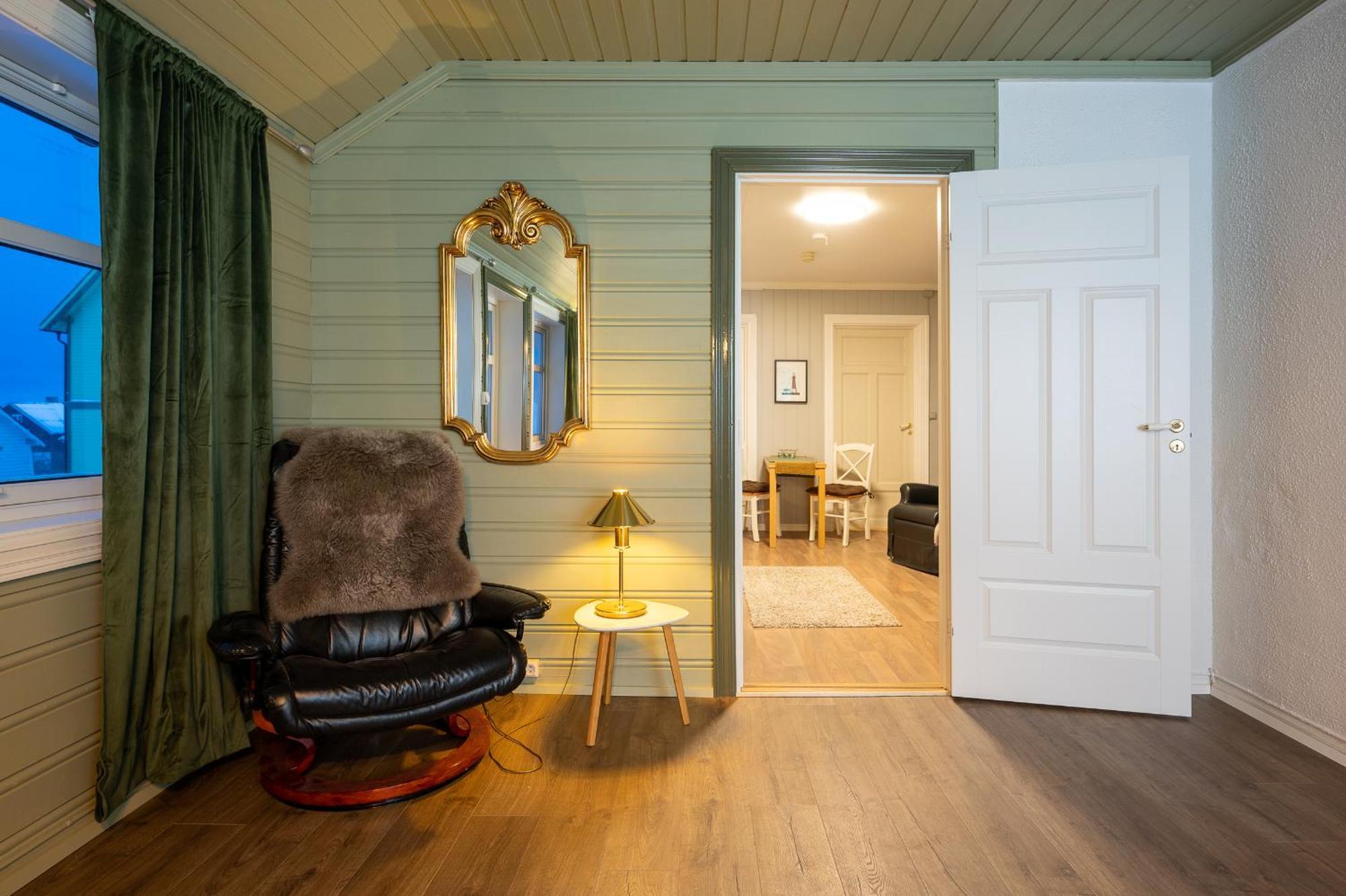 West-End Apartment アンデネス エクステリア 写真